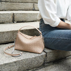 Niche Diamond Cowhide Shoulder Crossbody Woven Bag