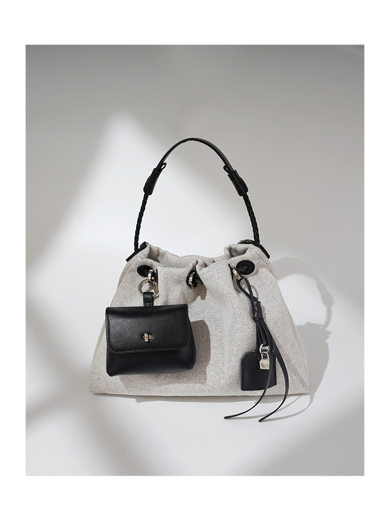 Chic Lightweight Large-Capacity Crossbody