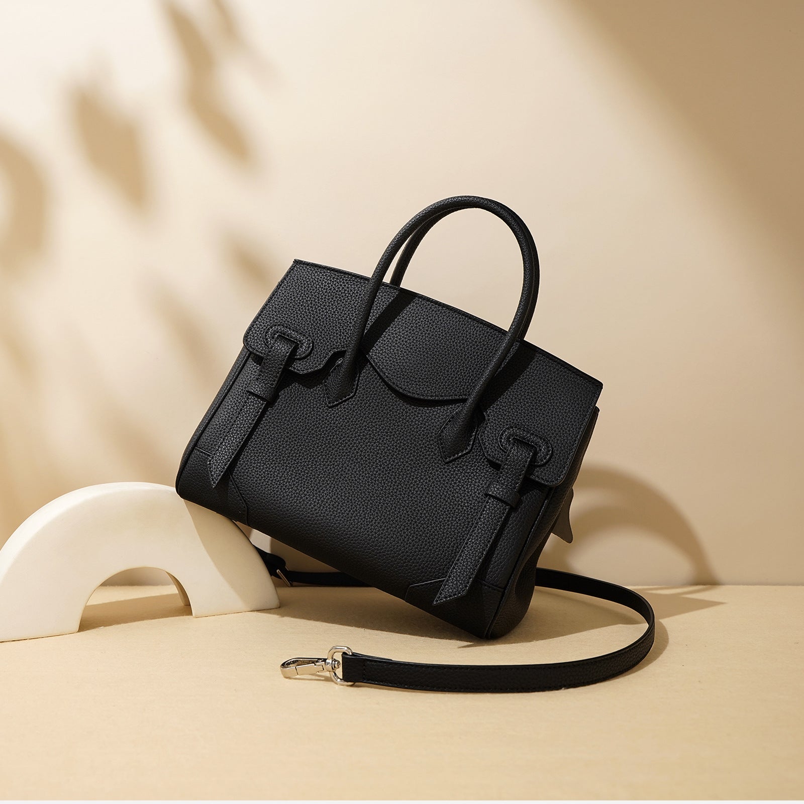 Textured Lychee-Pattern Large-Capacity Kelly Handbag